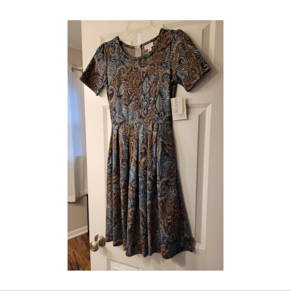 NWT Lularoe Amelia A-line Midi Dress in Beautiful Light Blue & Tan Print XS - Picture 1 of 9